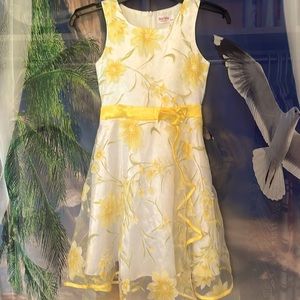 Beautiful kids dress. Floral design